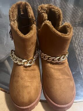 Faux Suede Brown Fur-Lined Ankle Boots with Gold Chain